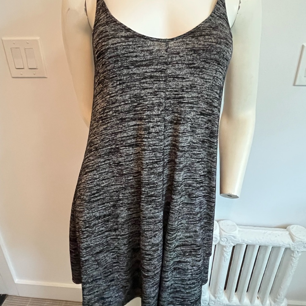 Aritzia Wilfred low back jersey shift dress